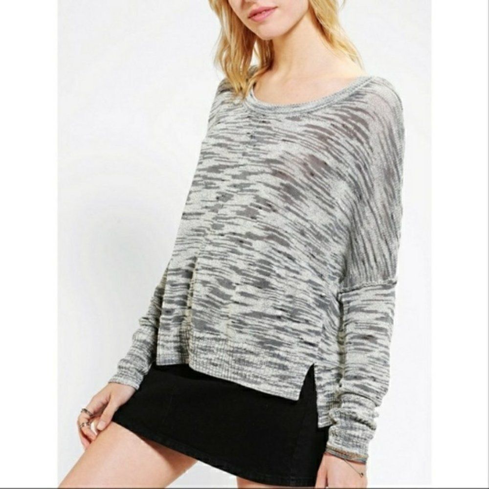 Silence and Noise Knit Variegated Yarn Sweater Gray Medium Longsleeve